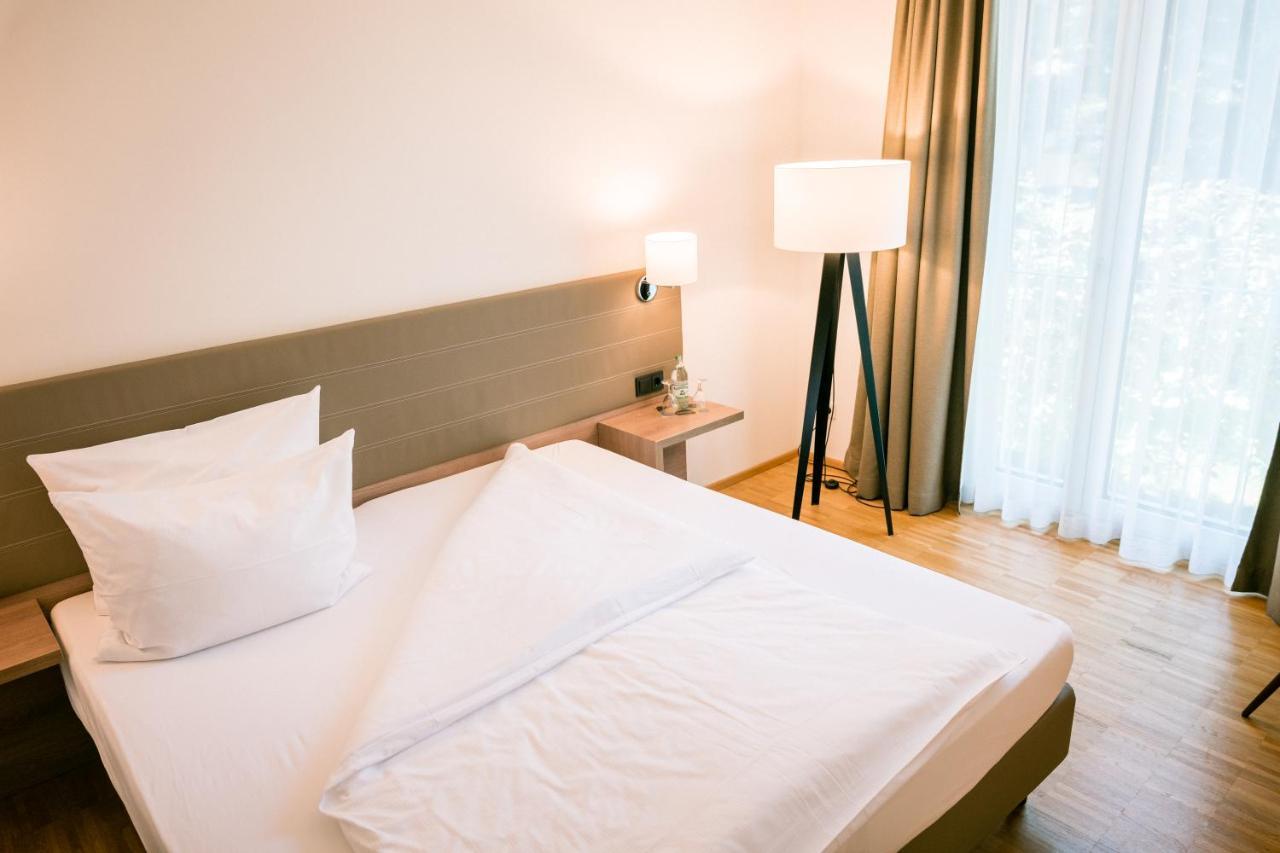 Hotel Trezor Singen Exterior photo